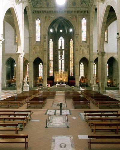 Vista interior de la iglesia de Arnolfo di Cambio